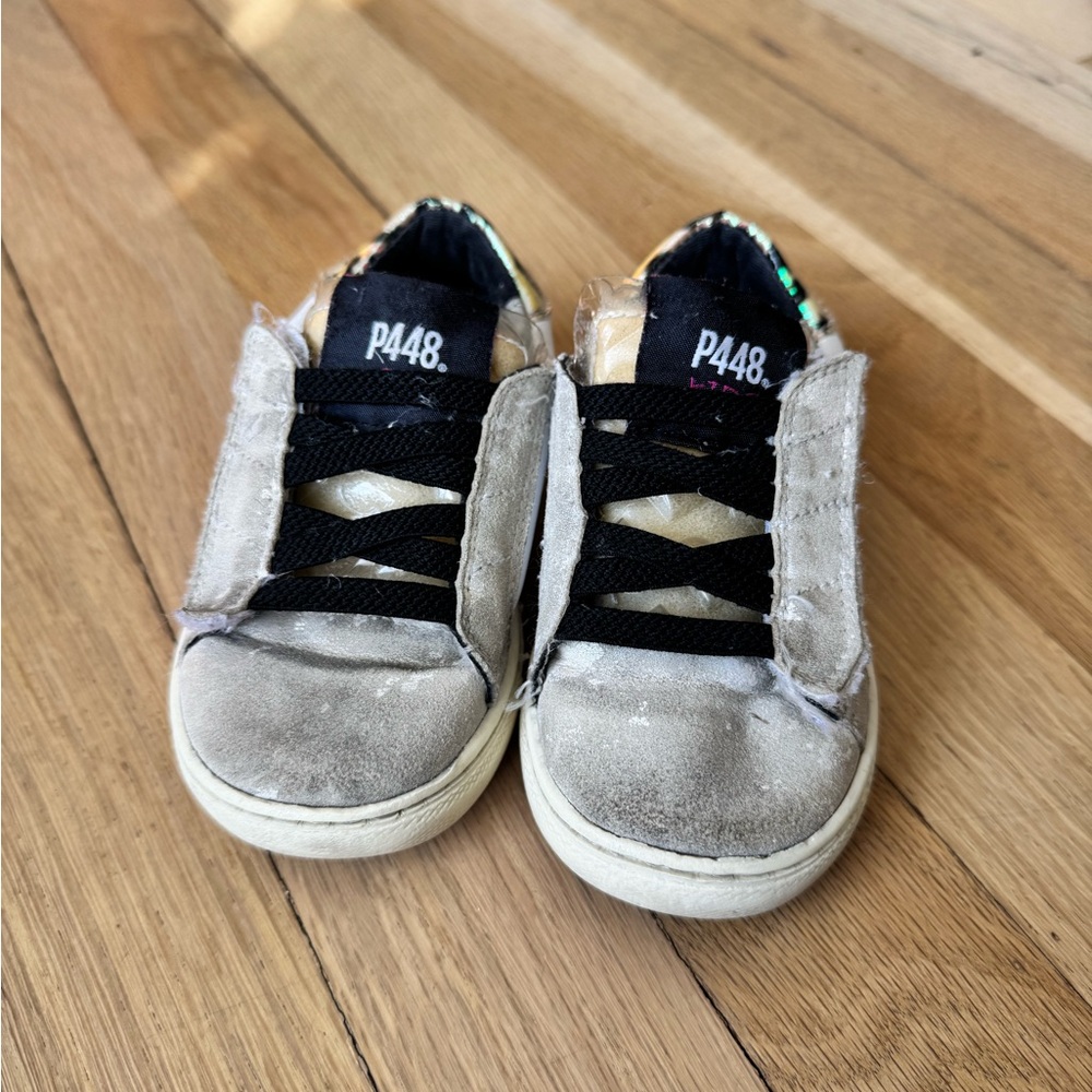 P448 Kids' Cream and Black Sneakers toddler size 7 (eu 23)